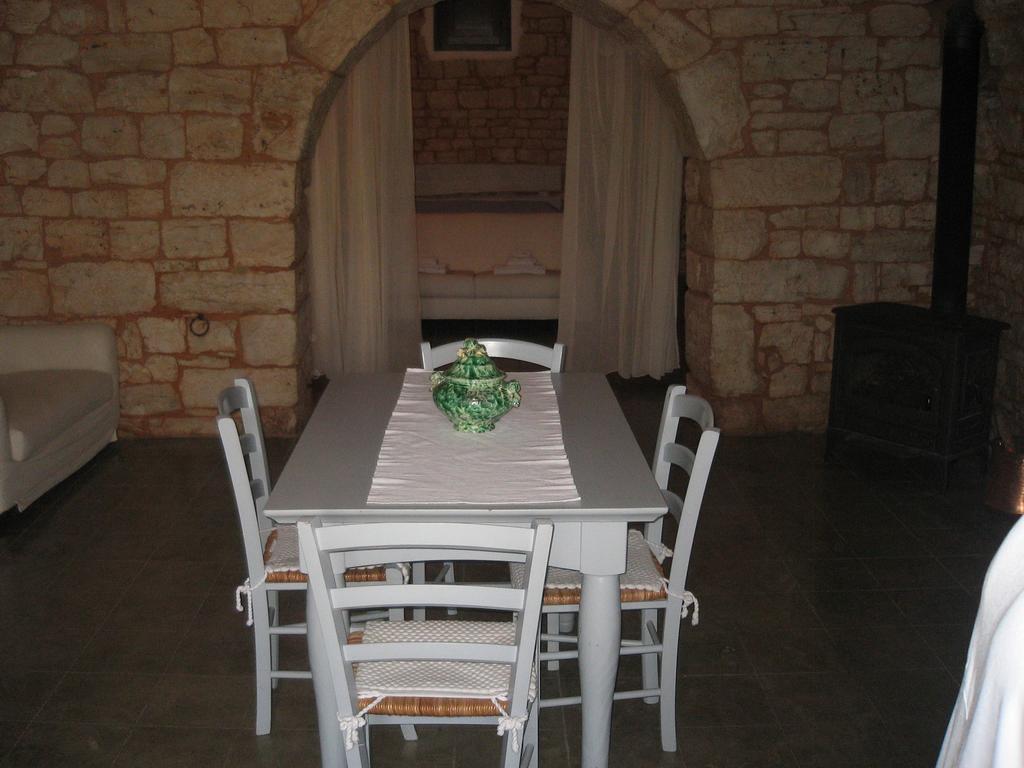 Masseria Colombo Мотола Екстериор снимка
